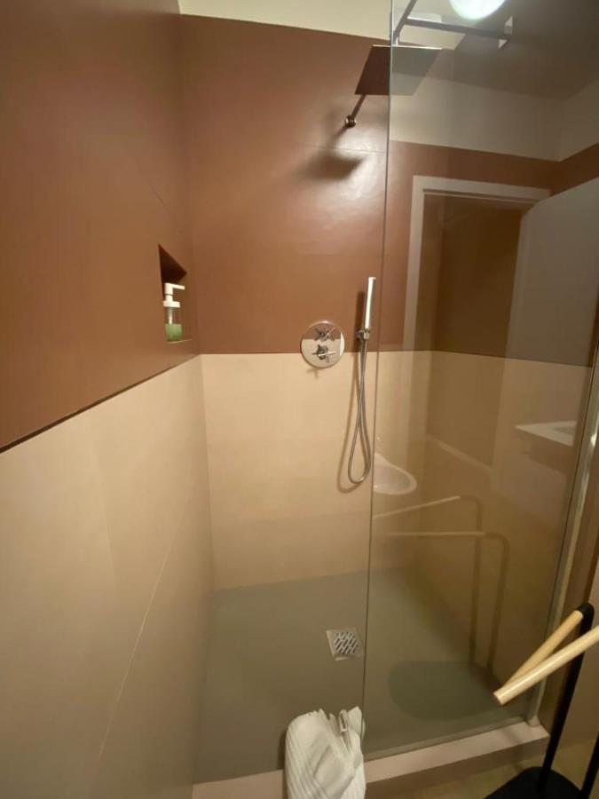B&B Fossatello Affittacamere ジェノヴァ エクステリア 写真