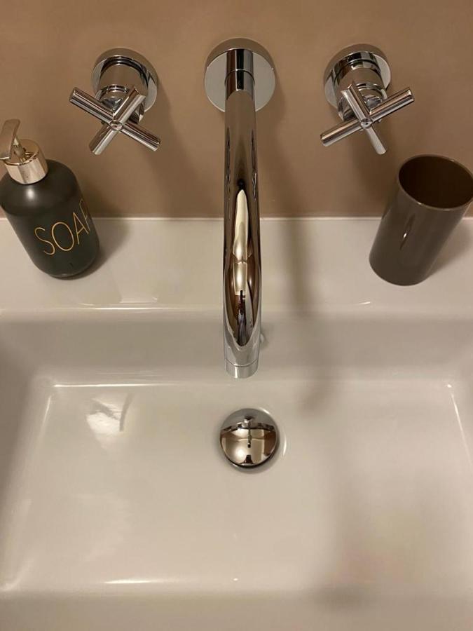 B&B Fossatello Affittacamere ジェノヴァ エクステリア 写真
